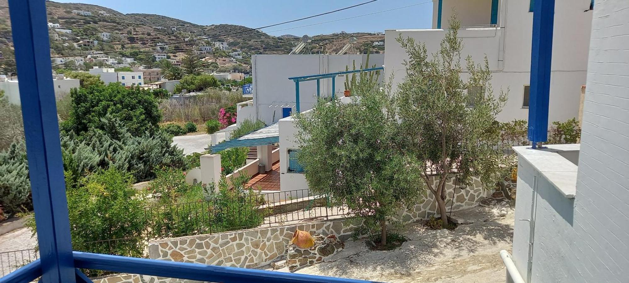 Aposperitis Rooms & Apartments Kini Екстериор снимка